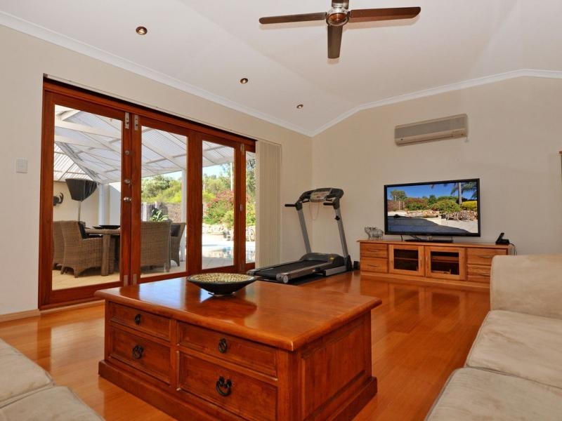 6 Lorne Road, Duncraig WA 6023