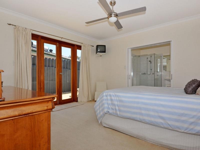 6 Lorne Road, Duncraig WA 6023