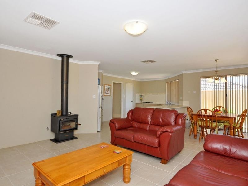 9 Pascal Mews, Ridgewood WA 6030