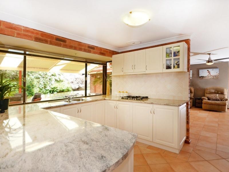25 Bracadale Avenue, Duncraig WA 6023