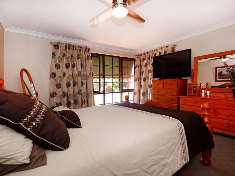 25 Bracadale Avenue, Duncraig WA 6023