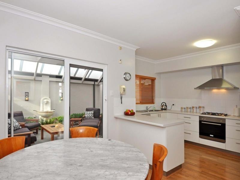 4C Stuart Street, Perth WA 6000