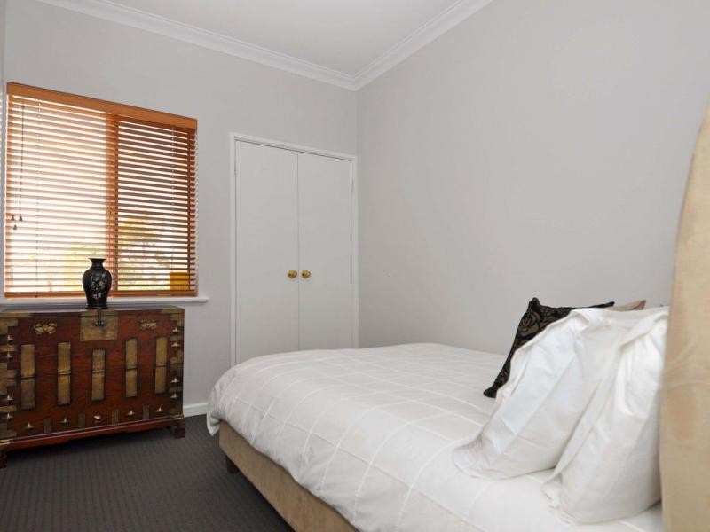 4C Stuart Street, Perth WA 6000