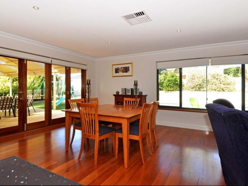 12 Doveridge Drive, Duncraig WA 6023