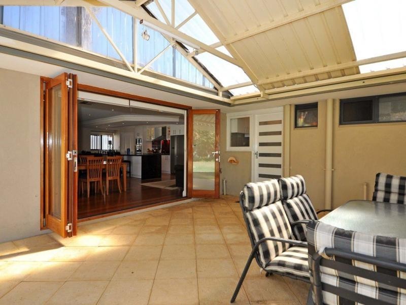 12 Doveridge Drive, Duncraig WA 6023