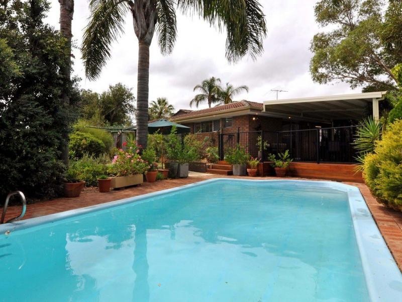 11 Hartley Court, Greenwood WA 6024