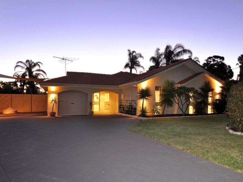 9 Pentland Avenue, Duncraig WA 6023