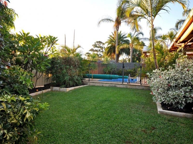 9 Pentland Avenue, Duncraig WA 6023