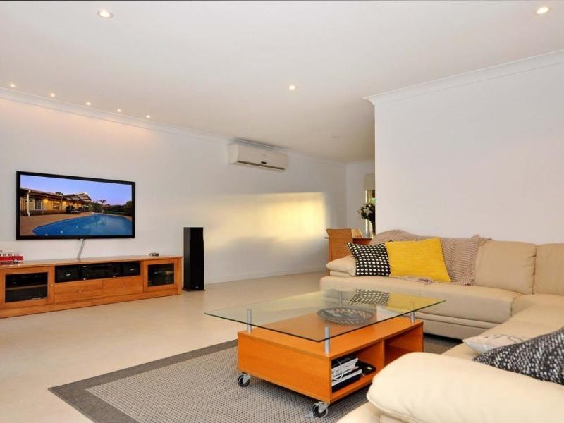 9 Pentland Avenue, Duncraig WA 6023