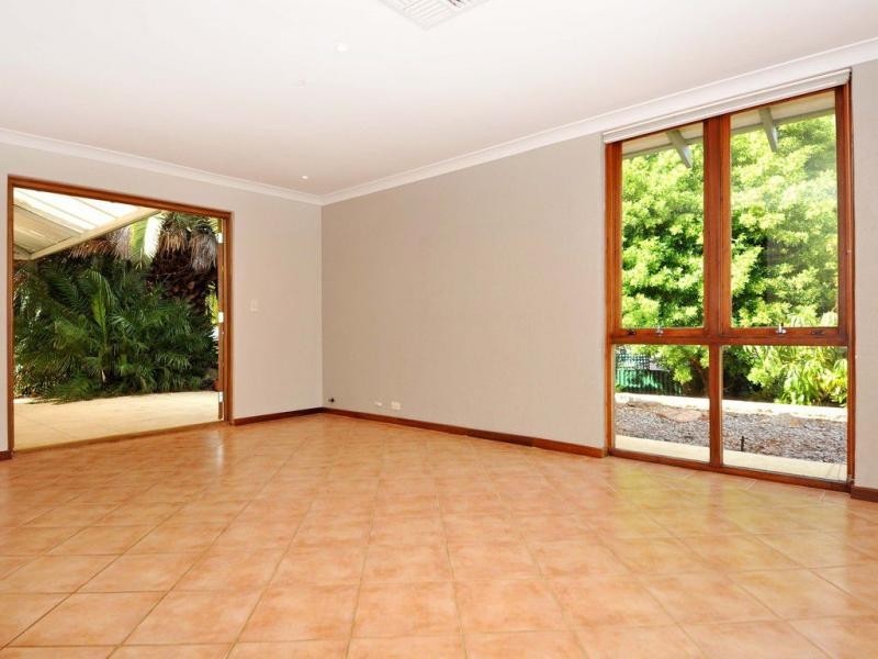 27 Hilarion Road, Duncraig WA 6023