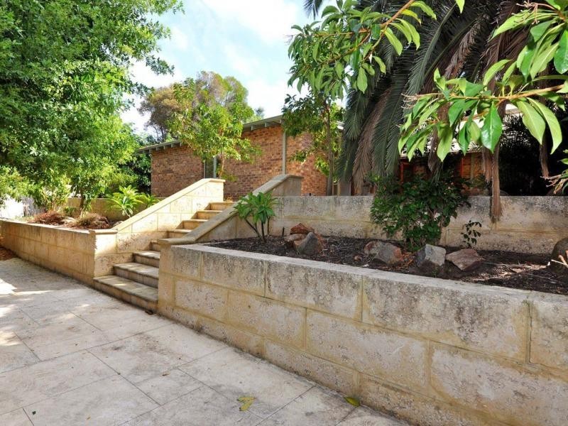27 Hilarion Road, Duncraig WA 6023