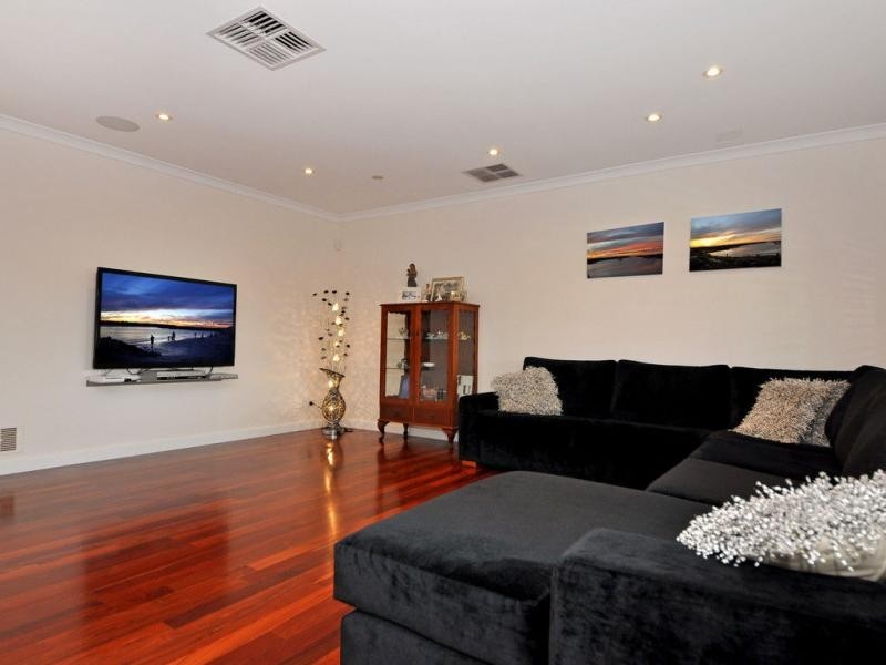 88 Southern Cross Circle, Ocean Reef WA 6027