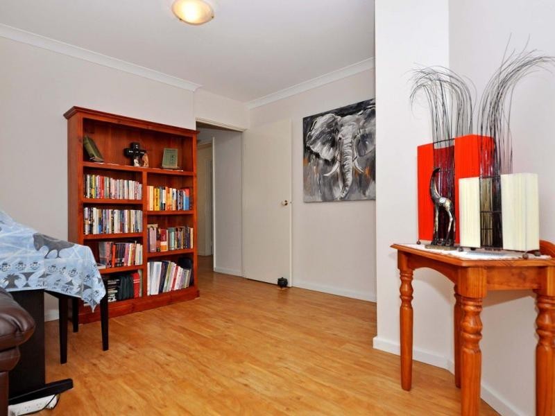 16 Kilmarnock Loop, Kinross WA 6028