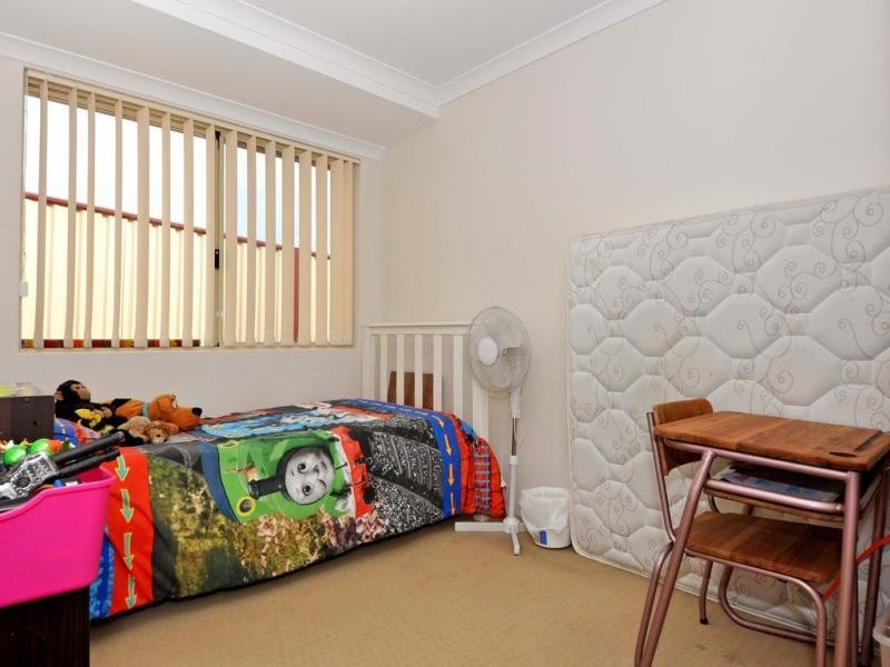 16 Kilmarnock Loop, Kinross WA 6028