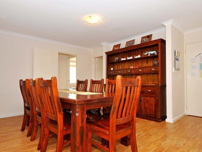 16 Kilmarnock Loop, Kinross WA 6028