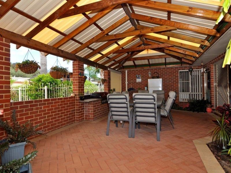 6 Baroola Place, Ocean Reef WA 6027