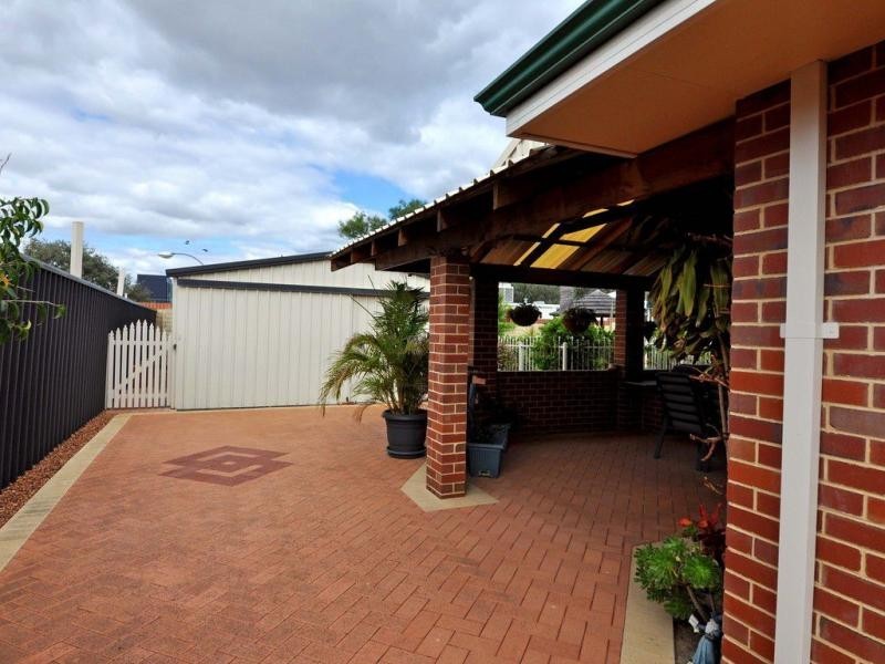 6 Baroola Place, Ocean Reef WA 6027