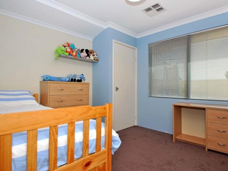 40 Lynella Circuit, Banksia Grove WA 6031