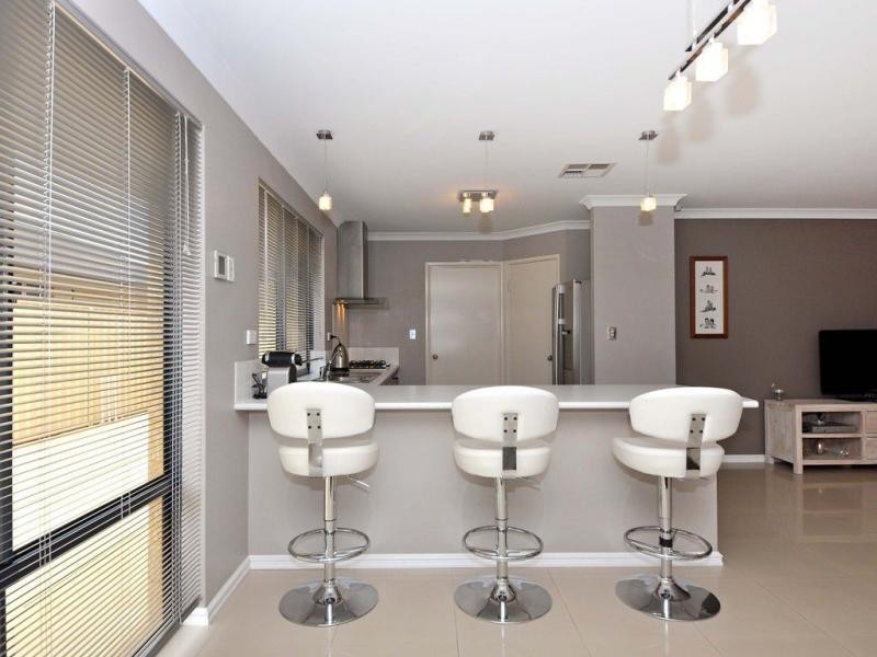 40 Lynella Circuit, Banksia Grove WA 6031