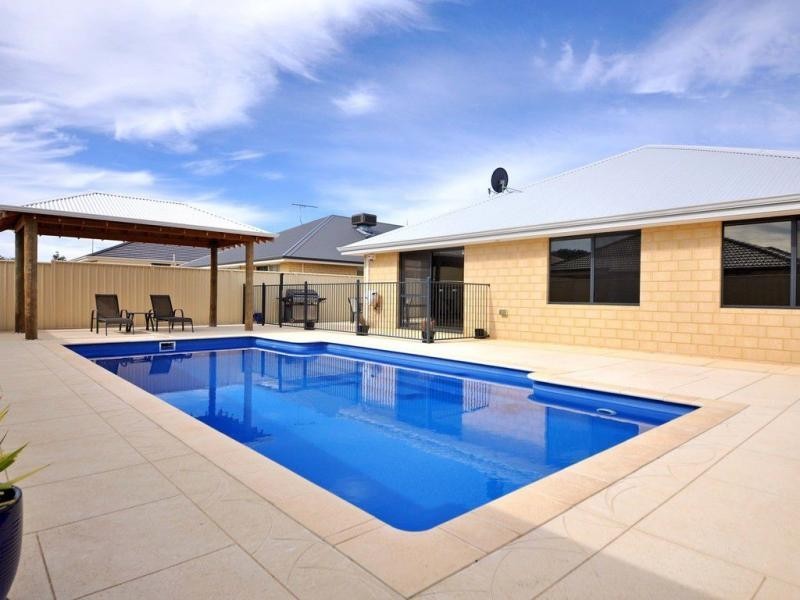 40 Lynella Circuit, Banksia Grove WA 6031