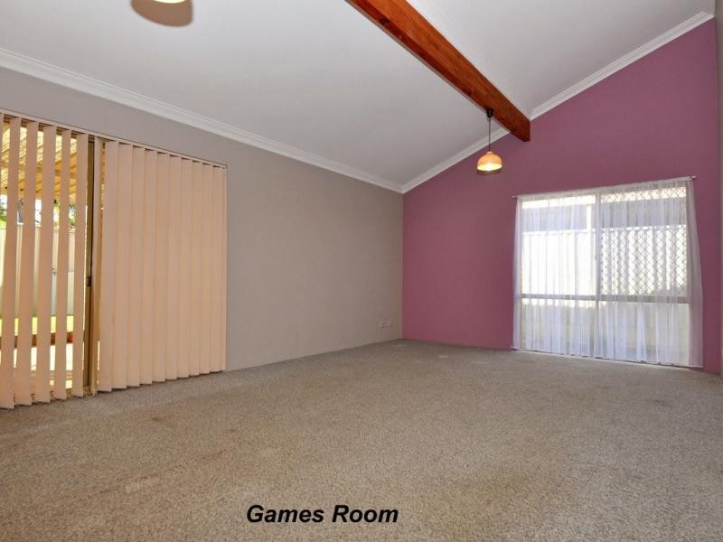 10 Richardson Court, Woodvale WA 6026