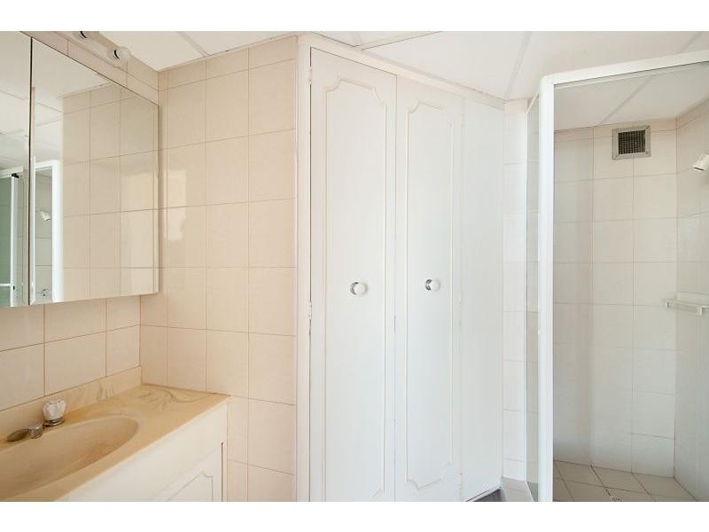 Unit 503/7/9 Trickett, street, Surfers Paradise QLD 4217