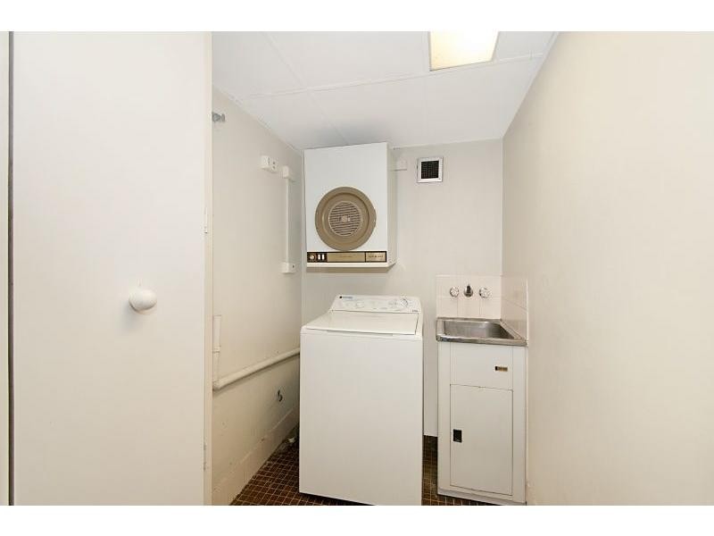 Unit 503/7/9 Trickett, street, Surfers Paradise QLD 4217