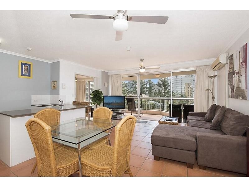 Unit 403/10 Vista Street, Surfers Paradise QLD 4217