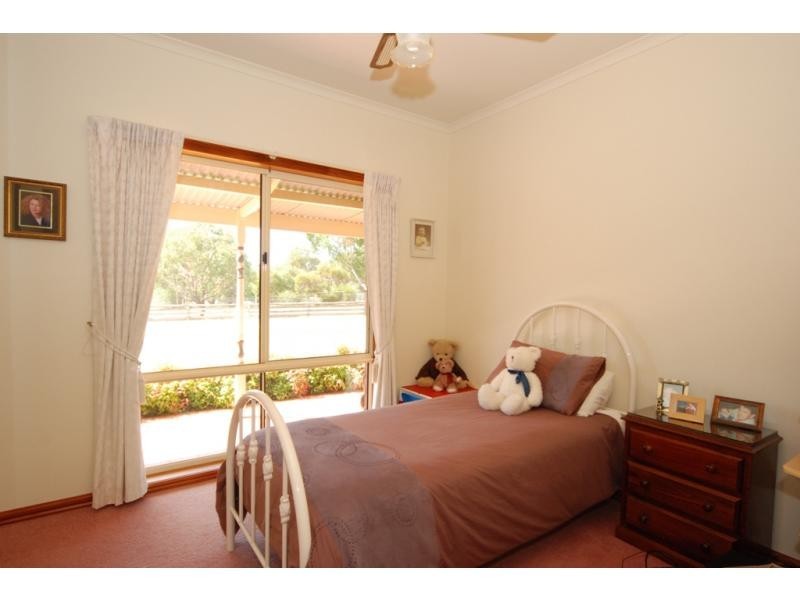 6 Stephen Court, Maiden Gully VIC 3551