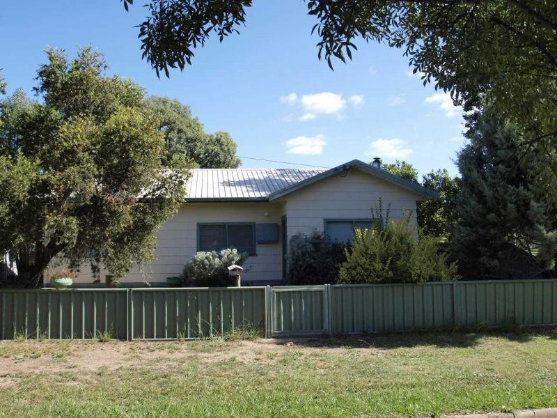 51 Playne Street, Heathcote VIC 3523