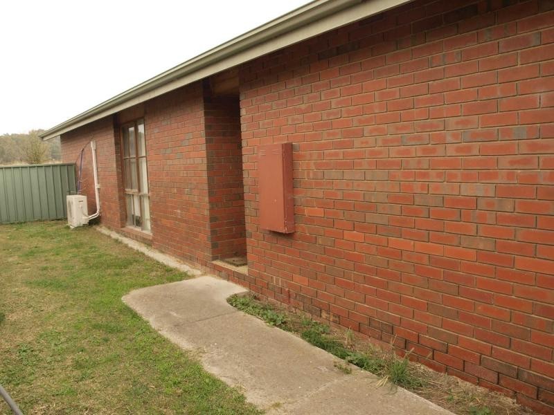 Unit 4/1 Hospital Road, Heathcote VIC 3523