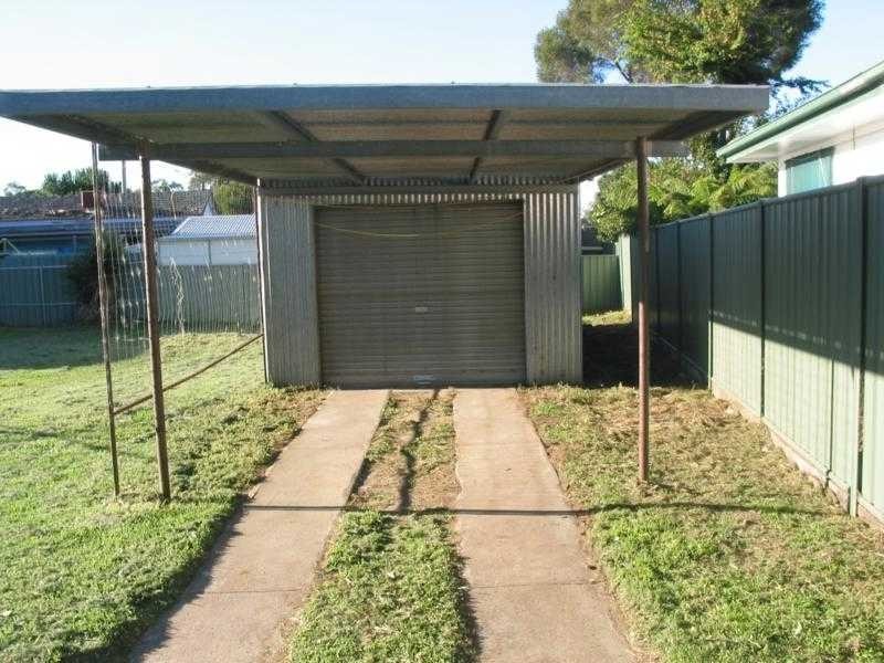 15 Yandong Street, White Hills VIC 3550