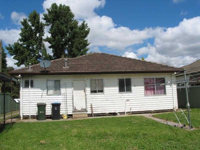 15 Yandong Street, White Hills VIC 3550