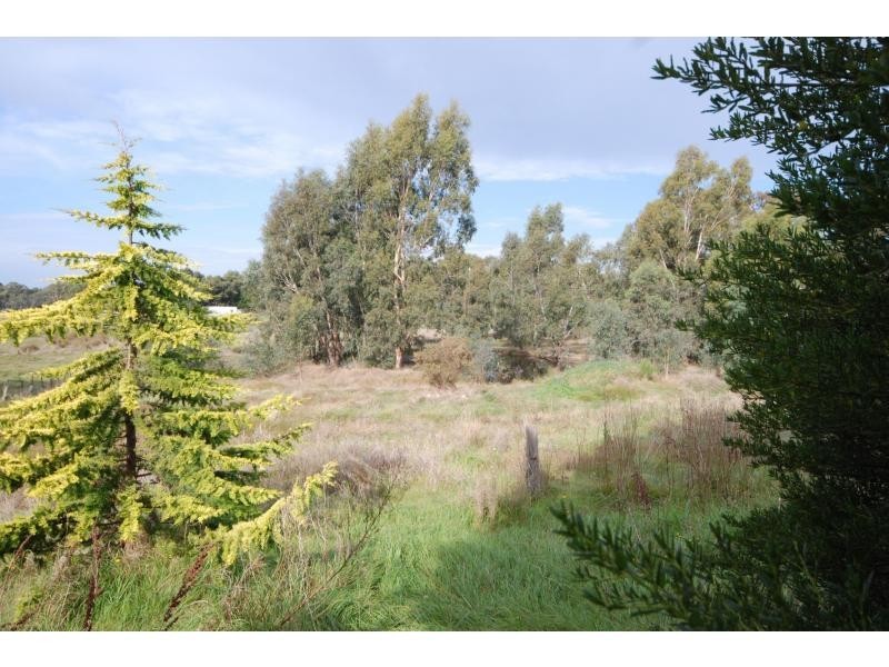 60 Fryes Road, Elphinstone VIC 3448