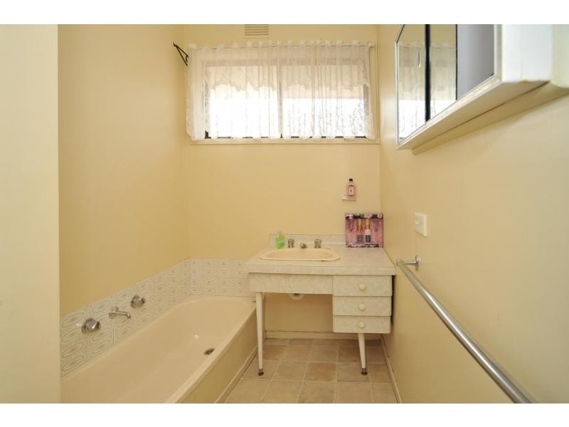 2/34 Lockwood Road, Kangaroo Flat VIC 3555