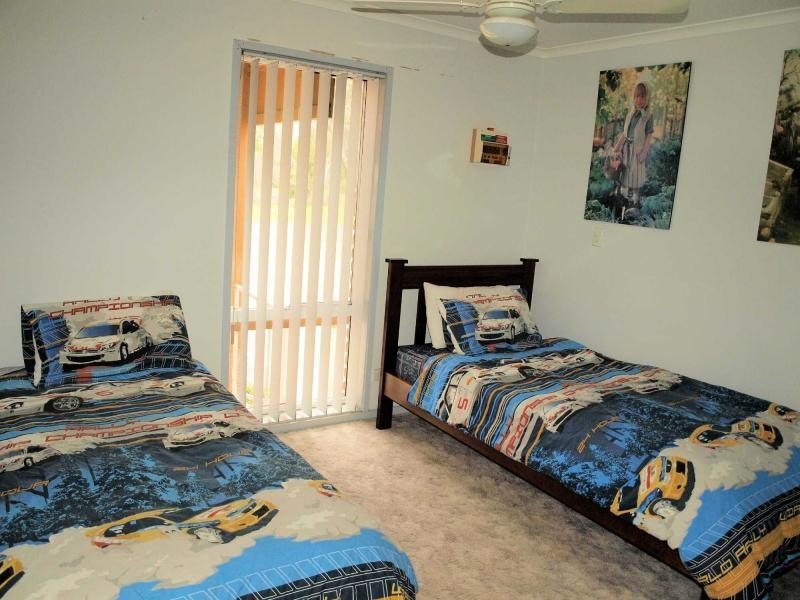 42 Shakespeare Street, Heathcote VIC 3523