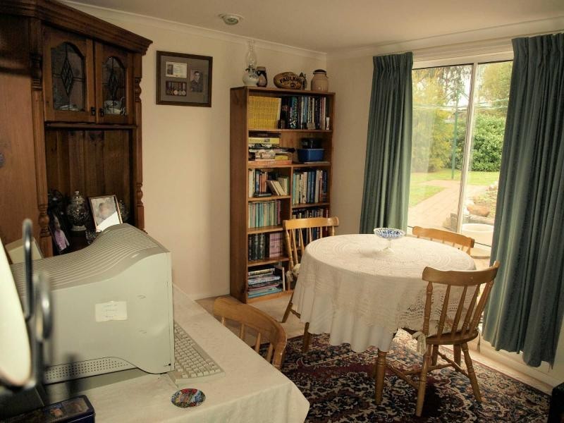 49 Ebden Street, Heathcote VIC 3523