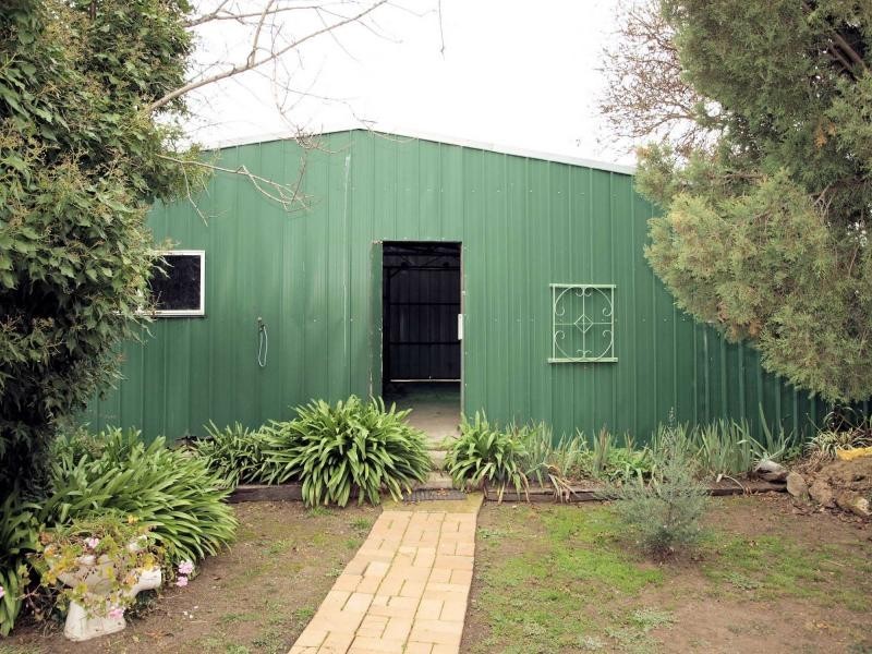 49 Ebden Street, Heathcote VIC 3523