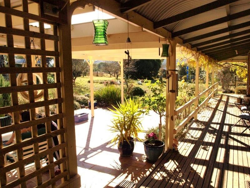 11 Matthews Road, Heathcote VIC 3523