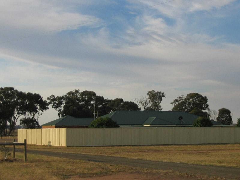 755 Myers Flat Road, Marong VIC 3515
