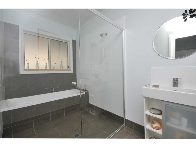 24 Leslie Street, Eaglehawk VIC 3556