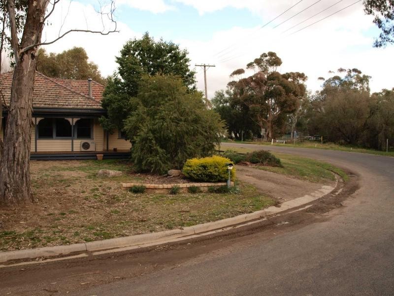 55 Beauchamp, Heathcote VIC 3523