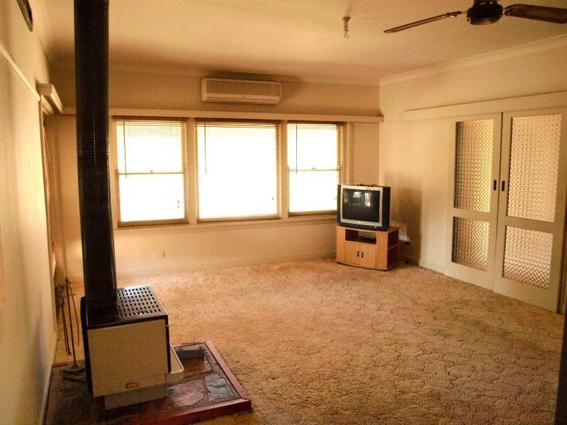 55 Beauchamp, Heathcote VIC 3523