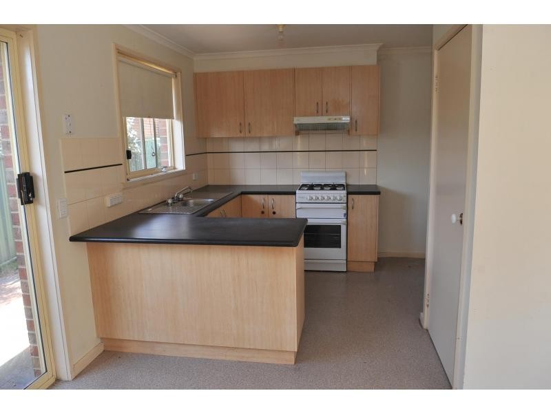 15 Gold Hill Court, Kangaroo Flat VIC 3555