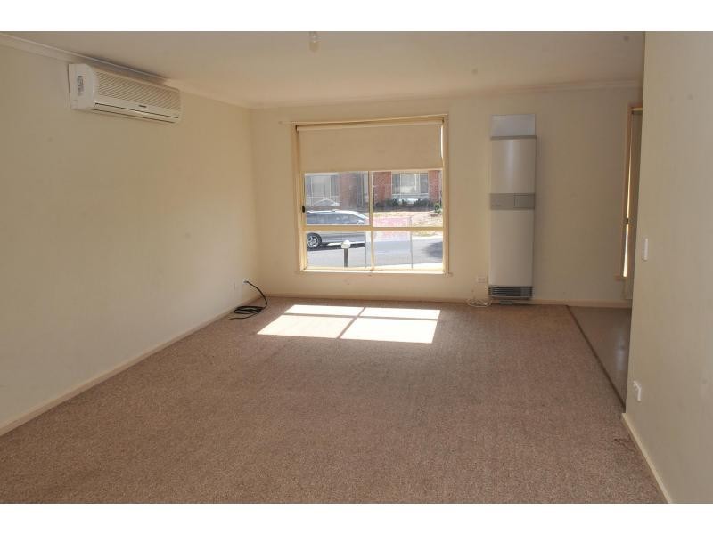15 Gold Hill Court, Kangaroo Flat VIC 3555