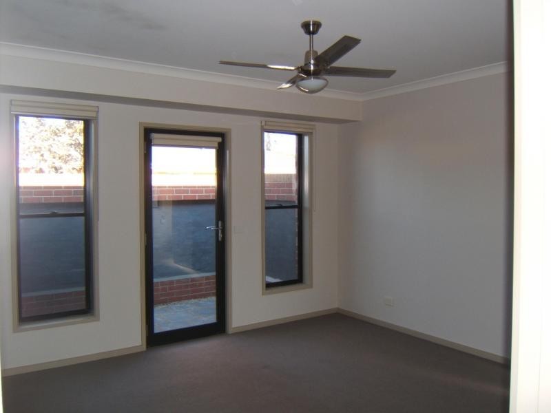 Unit 1/72 Averys Road, California Gully VIC 3556