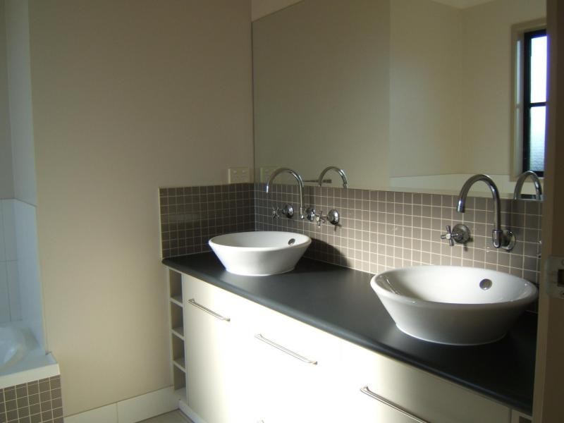 Unit 1/72 Averys Road, California Gully VIC 3556