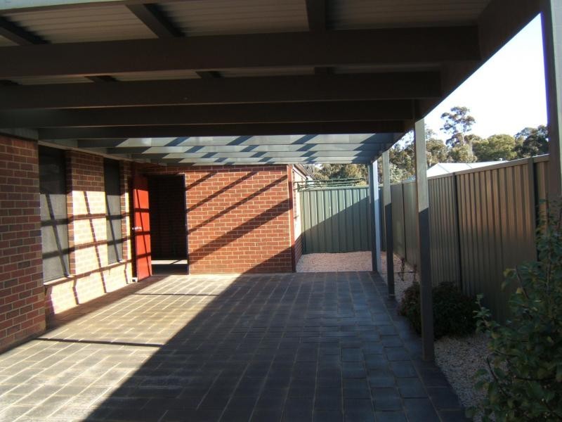 Unit 1/72 Averys Road, California Gully VIC 3556