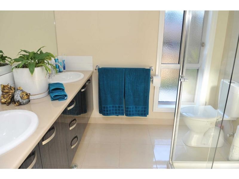 2 Skibo Heights, White Hills VIC 3550