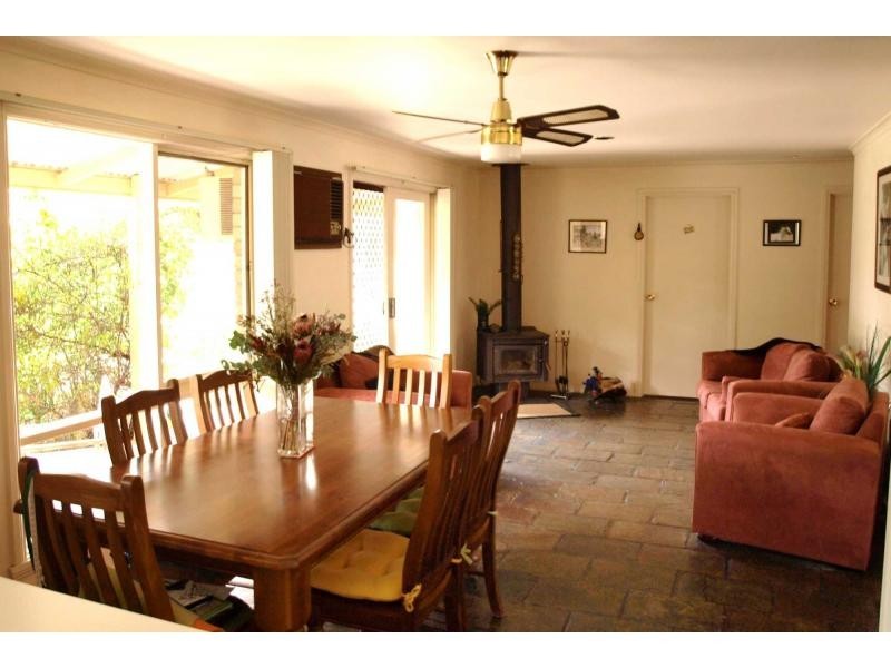 2230 Northern Highway, Toolleen VIC 3551